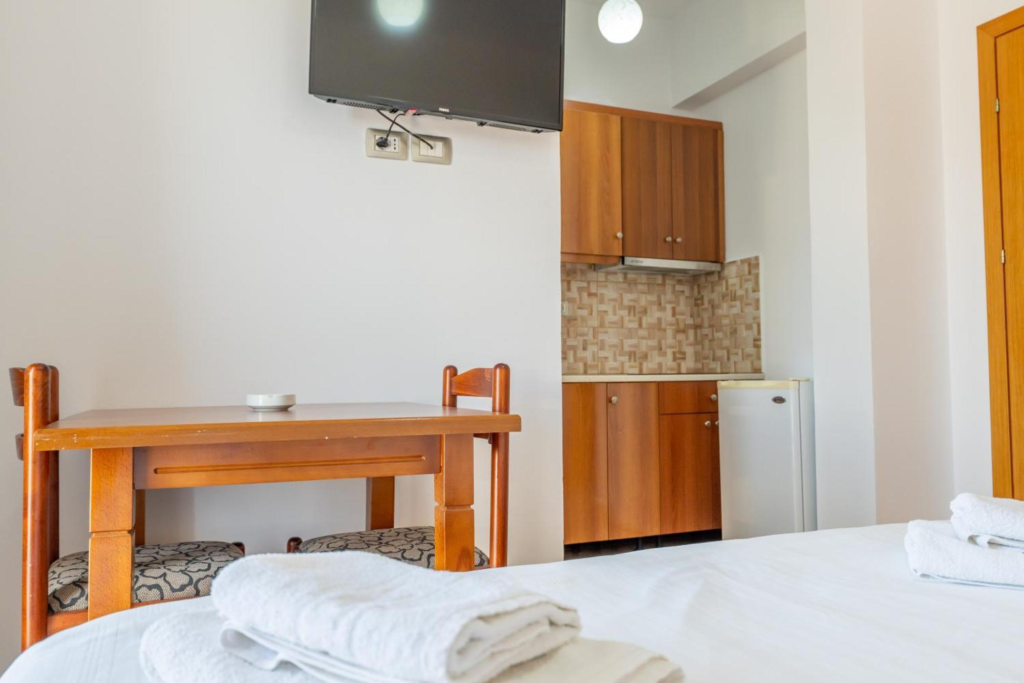 Aleksander Aparthotel Ksamil Exterior foto