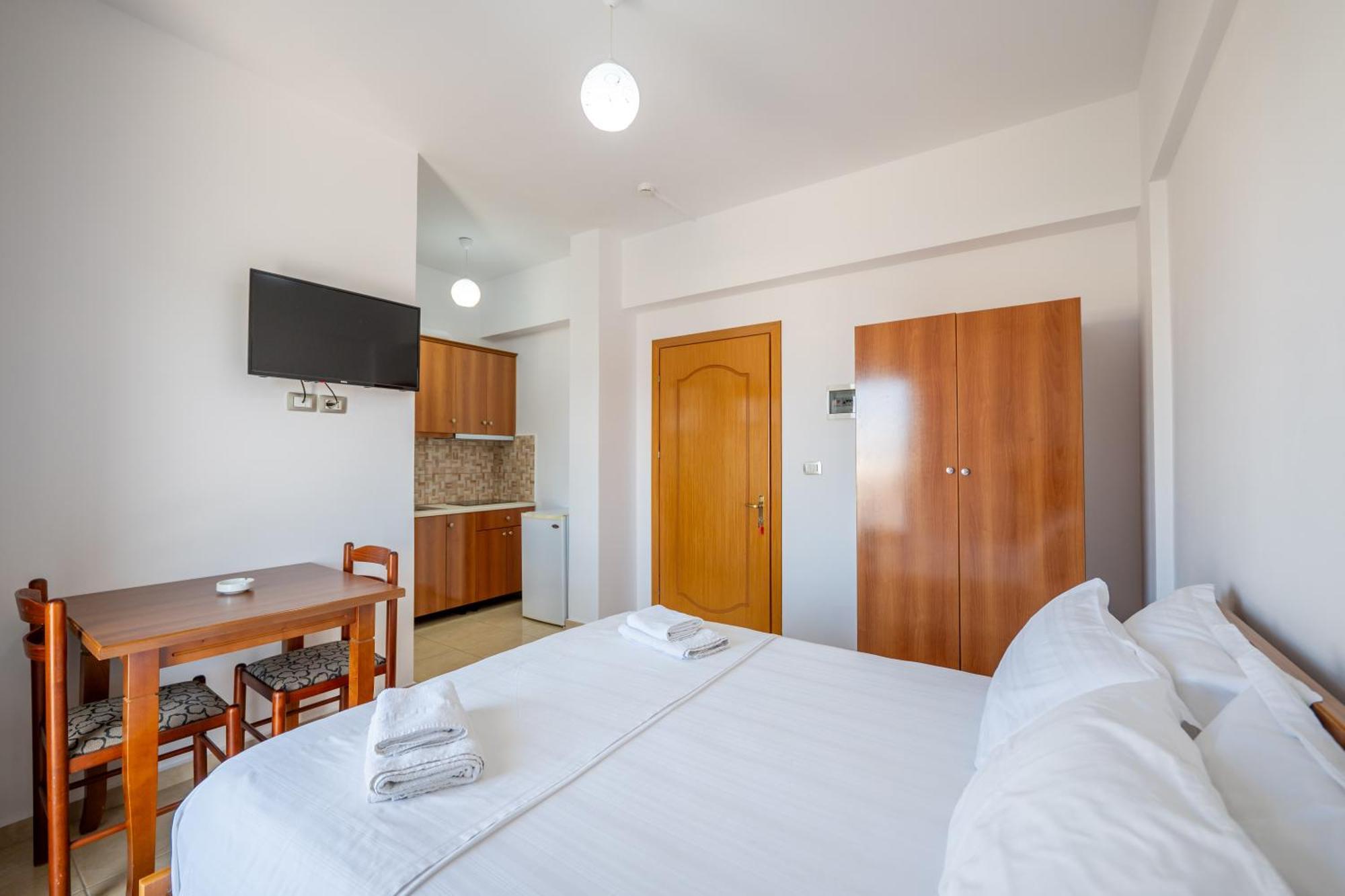 Aleksander Aparthotel Ksamil Exterior foto